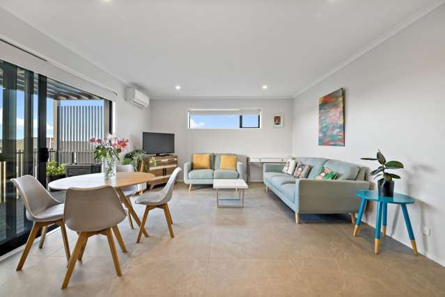 5/2 Te Rito Road Hobsonville_2