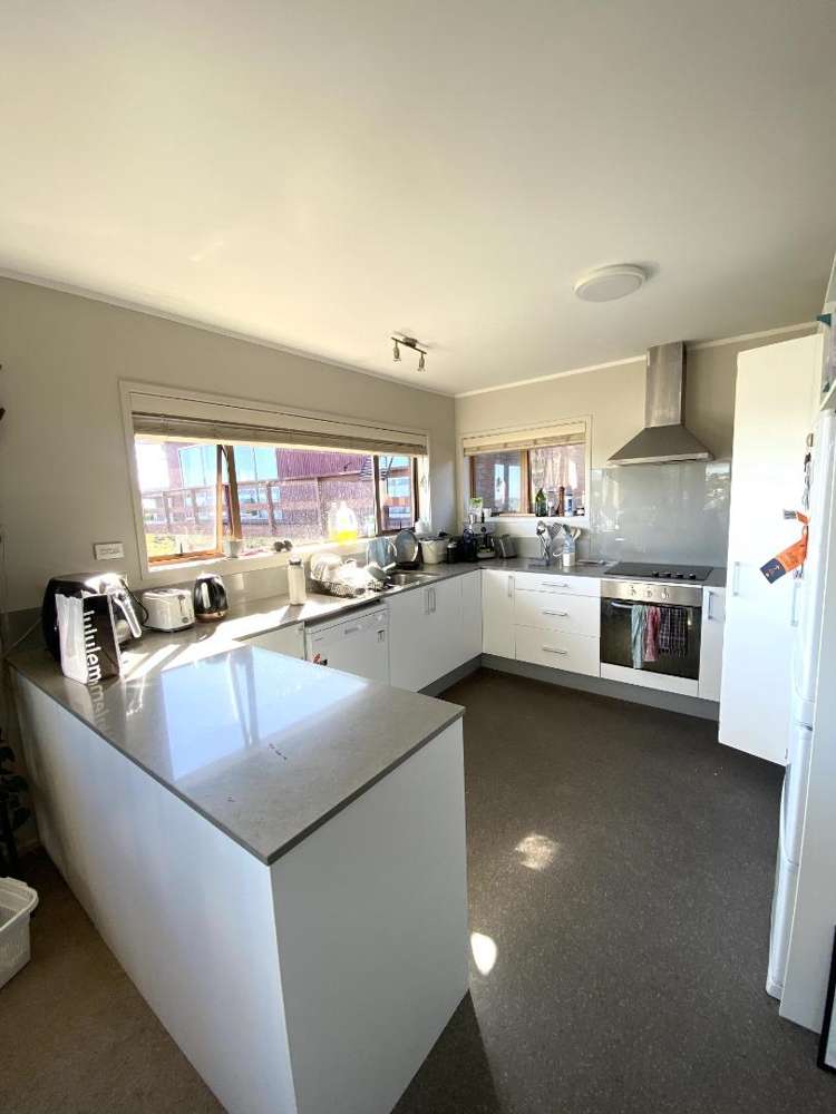 2/102 Pupuke Road Hillcrest_2