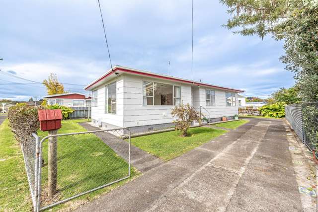 WHANGANUI EAST - 3 BEDROOMS