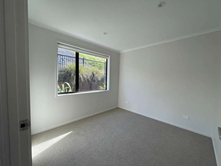 Godfrey Drive Orewa_8