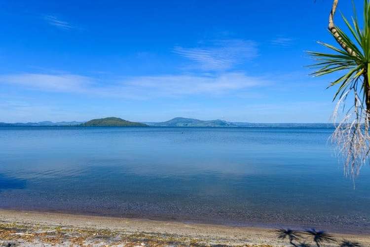 13/1420 Hamurana Road Mourea_18