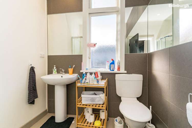 11 Knox Street North East Valley_17