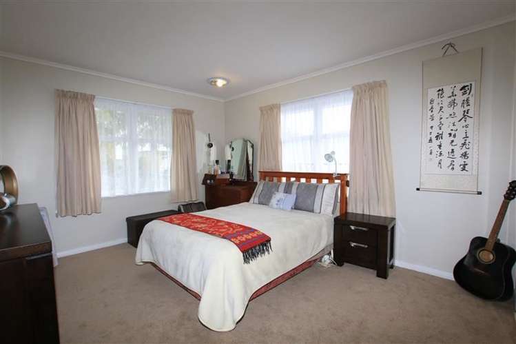 32 Kelwyn Road Kelston_5