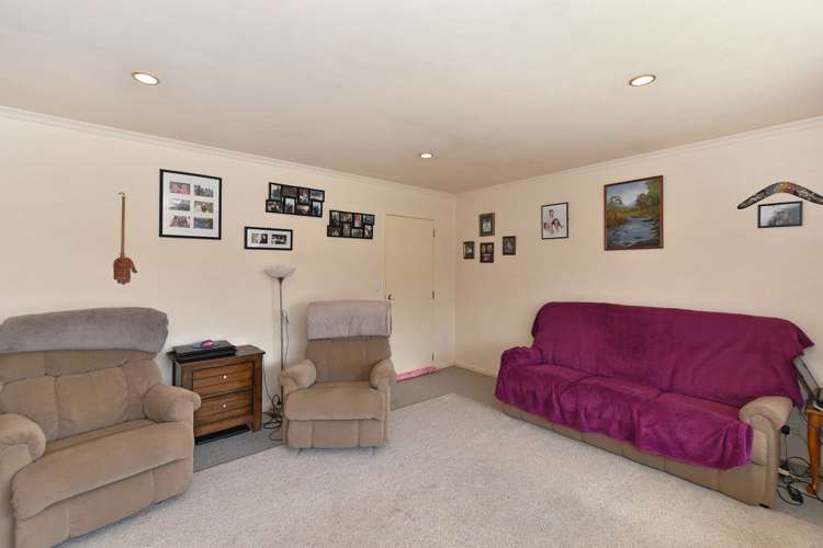 27 Lord Auckland Road Wakefield_10