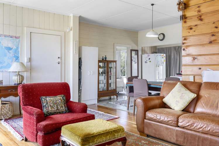 6 Ngauruhoe Street Hilltop_21