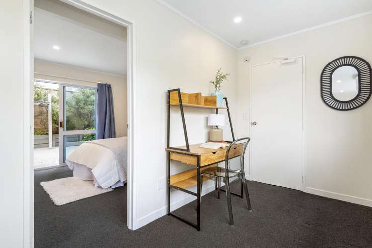 13a Gulf View Road Murrays Bay_21