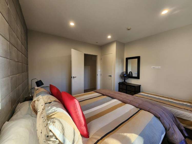 2/1152a South Road Oakura_6