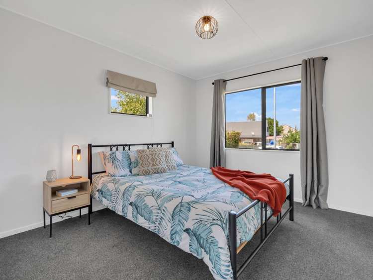 8a Kaimai Place Hairini_4