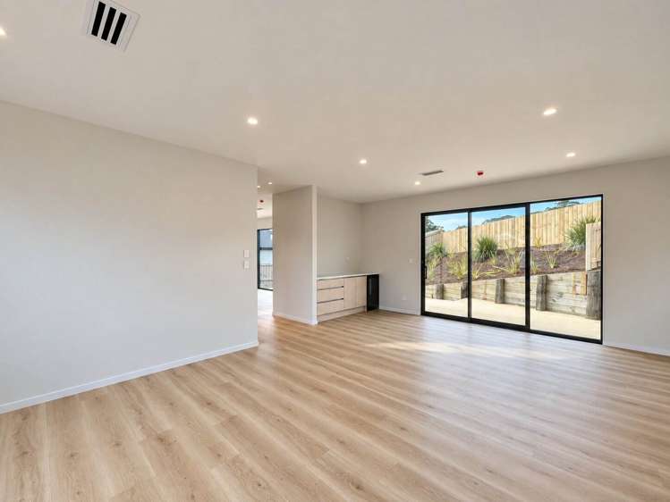 5 Hayley Court Millwater_1