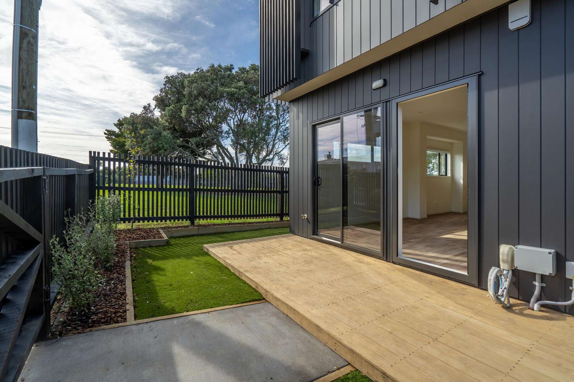 1/75 McAnnalley Street Manurewa East_0