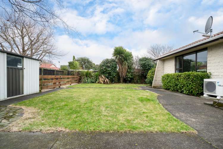 38 Millstream Drive Lincoln_16
