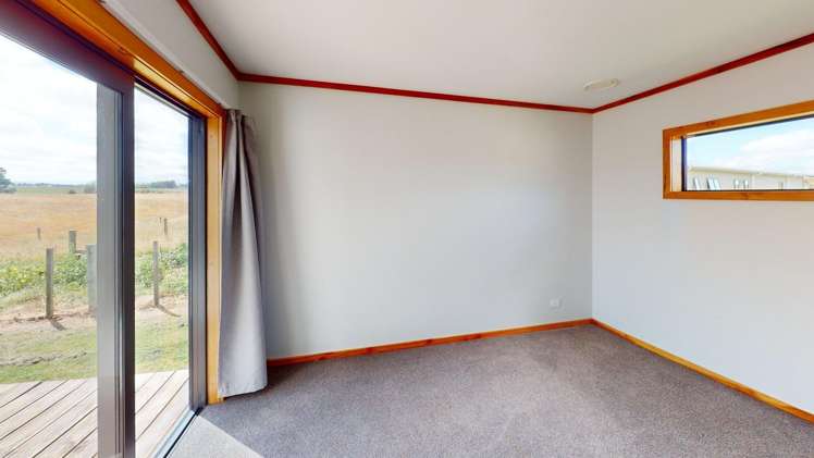 288 Lees Road Feilding_10