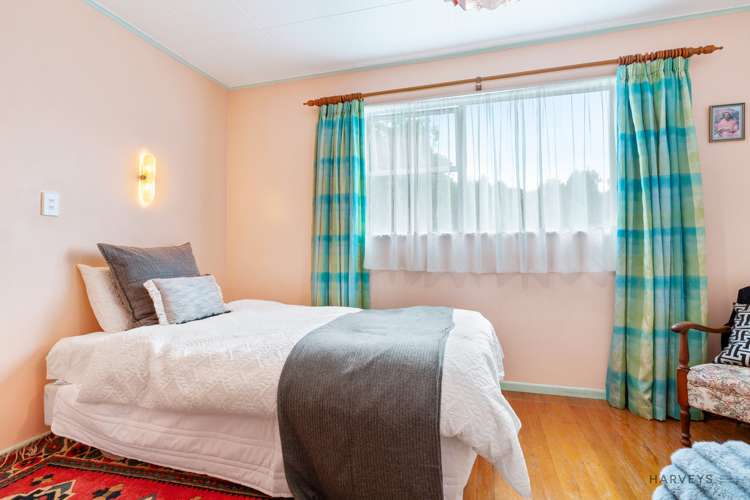 1202 Huia Road Huia_12