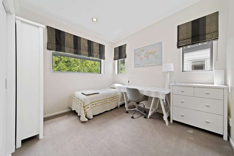 5/8 Wilk Lane Browns Bay_10