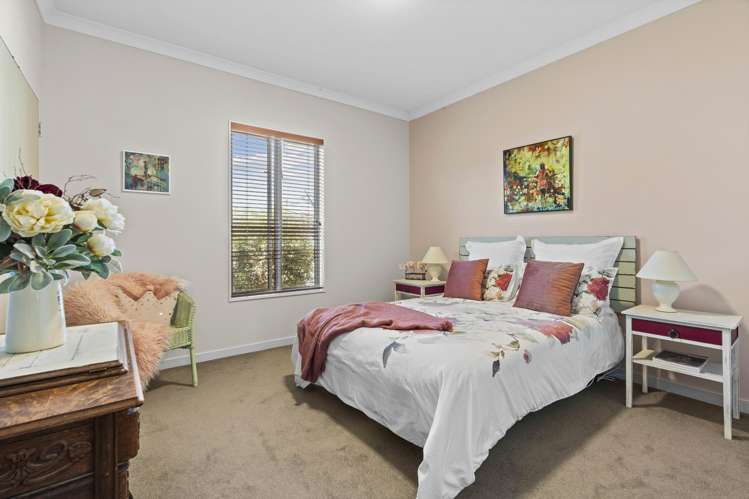 7 Rexwood Estate Carterton_16