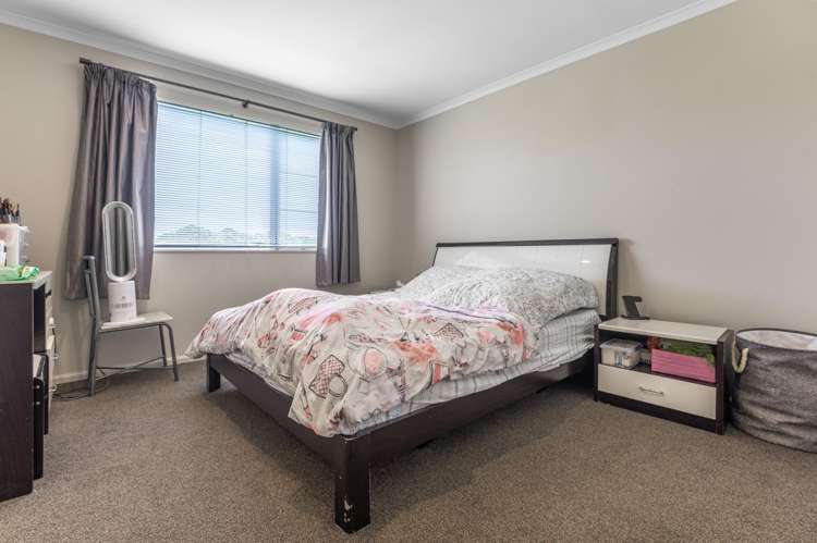 9 Savona Drive Flat Bush_19