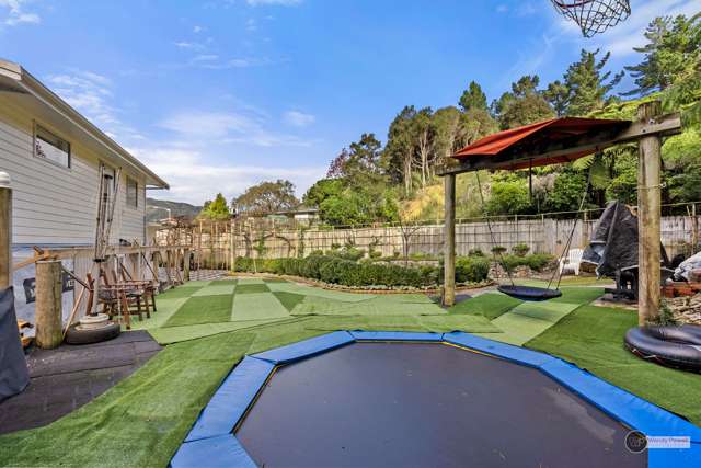 20 Tiroiti Grove Stokes Valley_1