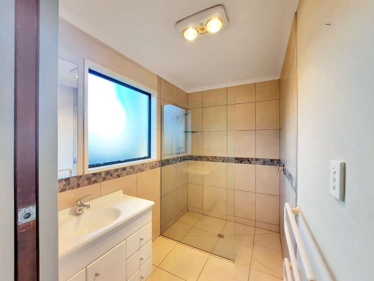 405 Avonhead Road 1392_4