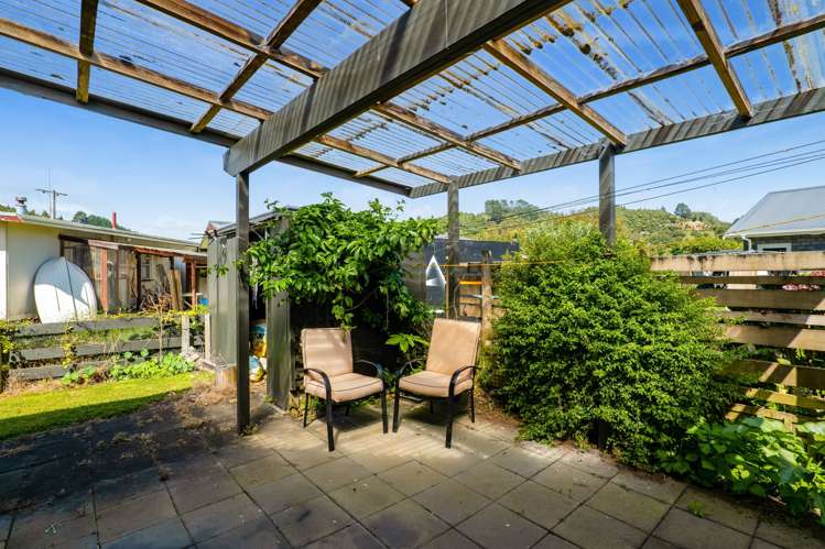 2 Hills Road Tongaporutu_24