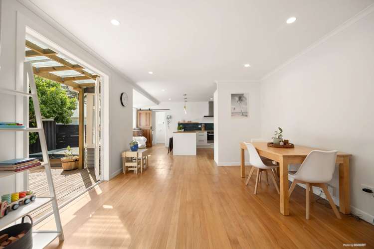 1/33 Marr Road Manurewa_8