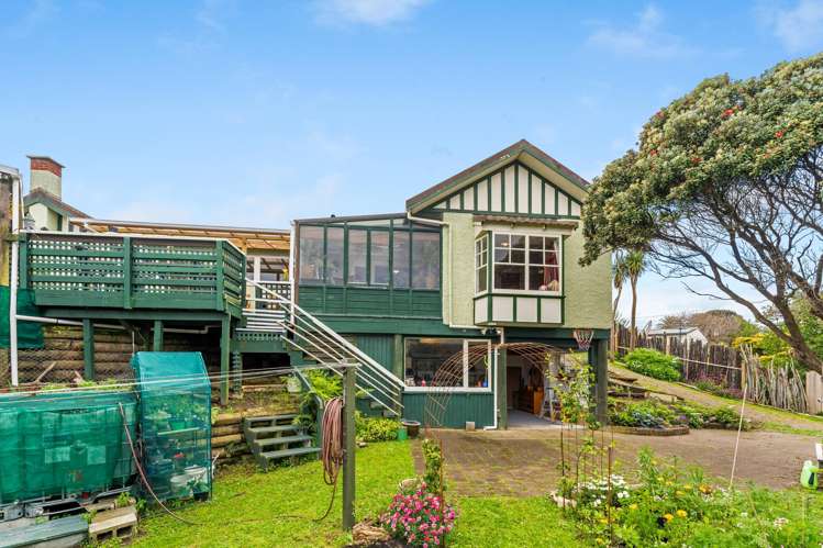 53 Tasman Road Otaki Beach_18