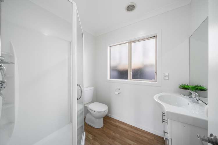 50 Te Puia Drive Aotea_11