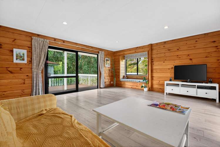 178 Valley Road Waimauku_13