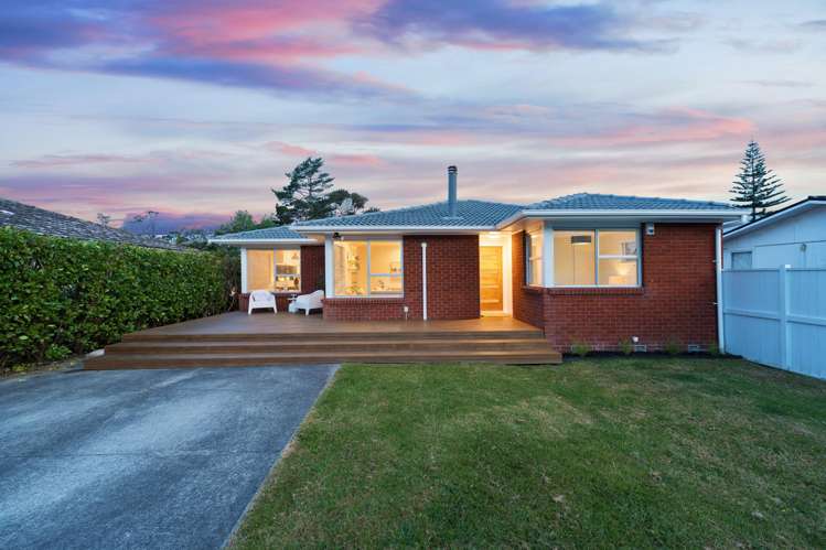 26 Finlow Drive Te Atatu South_19