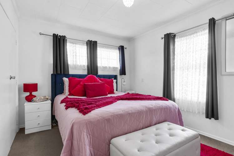 8 Karamu Crescent Wainuiomata_7