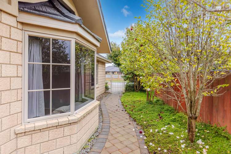 32 Miers Glade Rototuna North_33