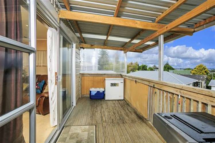 5 Nielsen Place Massey_15