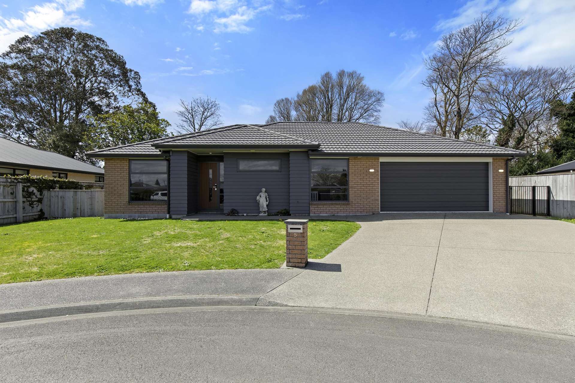 5 Angus Place Carterton_0