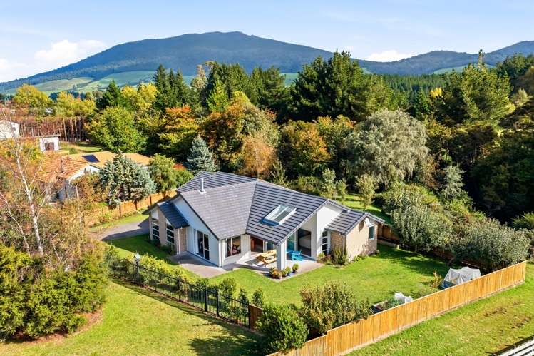 32 and 34 Ngahana Place Turangi_1