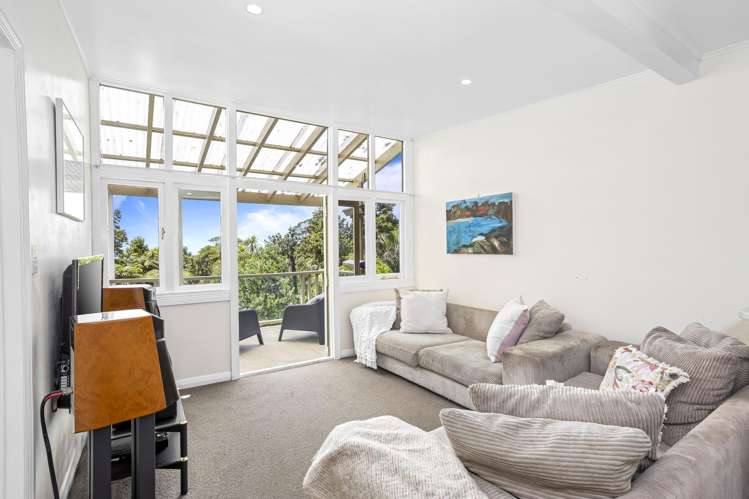 10 Turanga Road Henderson Valley_13