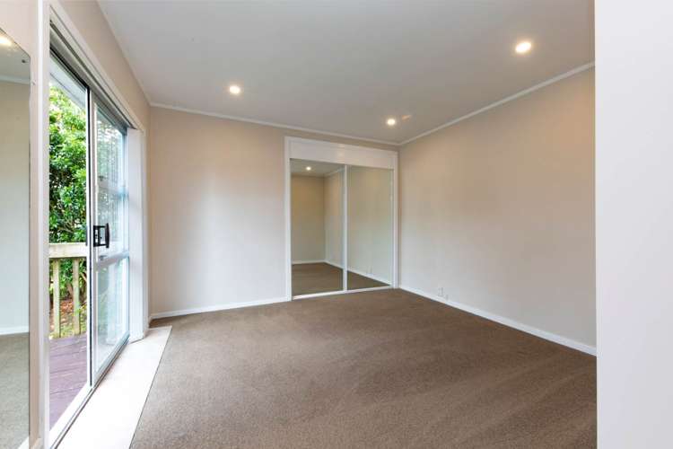 189 Glengarry Road Glen Eden_19