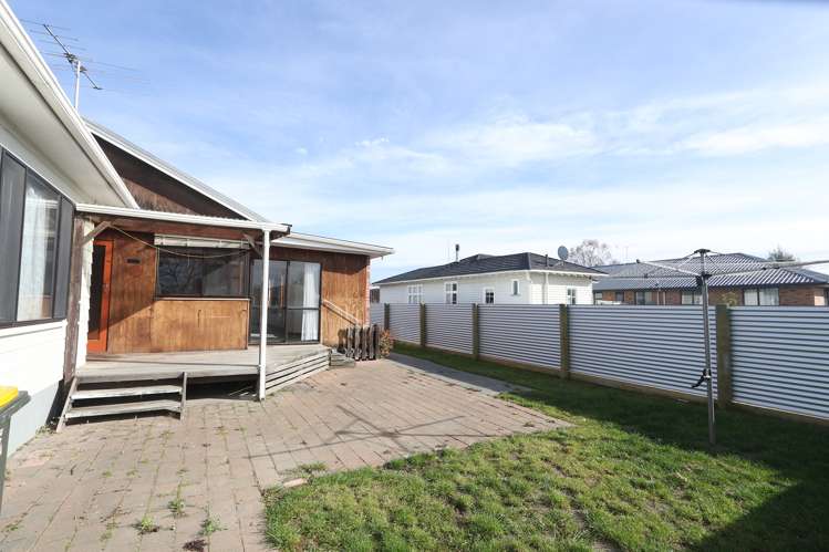 122 Alford Forest Road Allenton_17