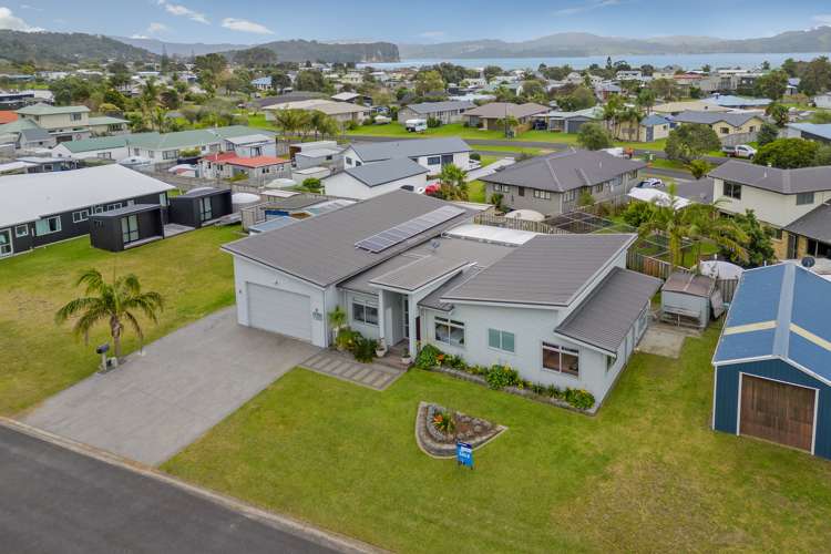 4 Hawk Hill Crescent Cooks Beach_25