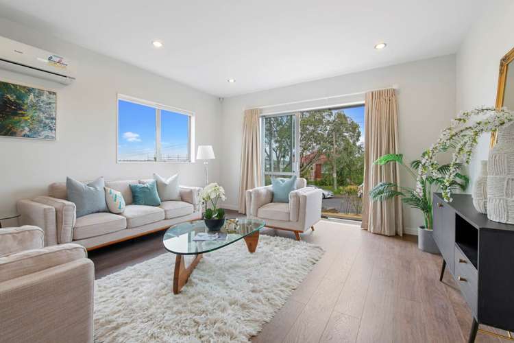 31 Lyttelton Avenue Forrest Hill_12