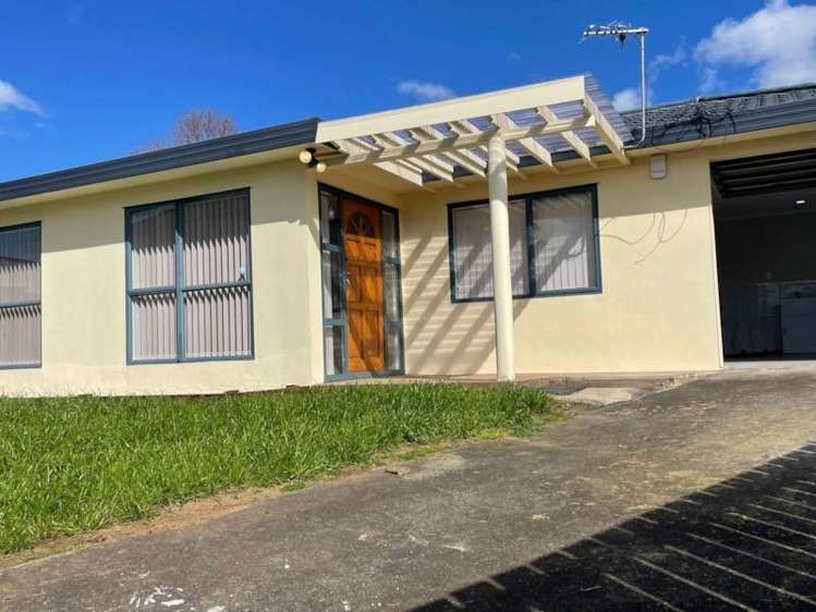 13B Gray Avenue Mangere East_3