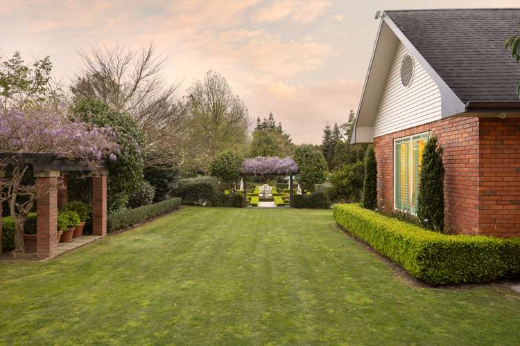 77 Harrowfield Drive Harrowfield_43