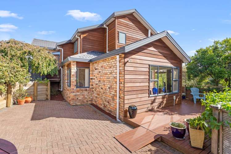 5 Azure Grove Unsworth Heights_2