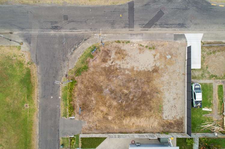 1 Hall Place Foxton Beach_2