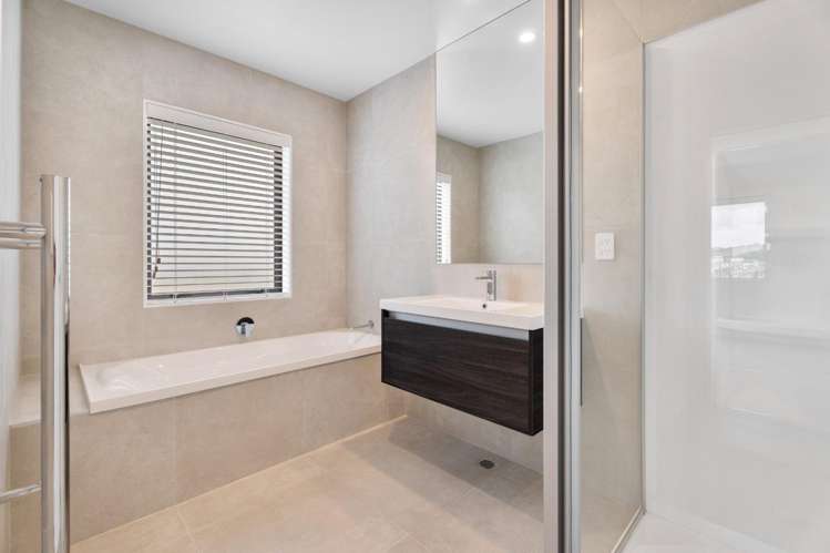 18 Kanae Drive 1640_9