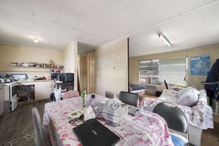 42 Beach Road Te Atatu Peninsula_2
