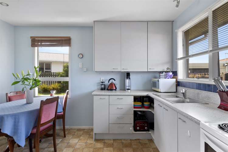 2/23 Branksome Place Parklands_5