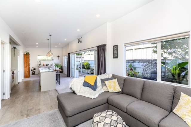 Unit 1/20 Paritutu Road Spotswood_3