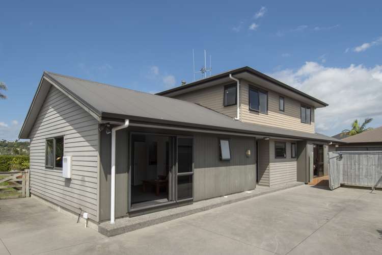 19 Paradise Place Matua_13