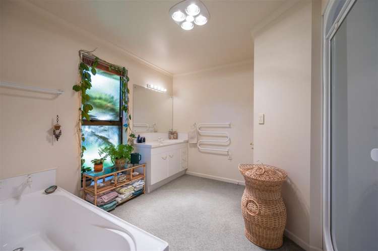 23 Trolove Place Stoke_12