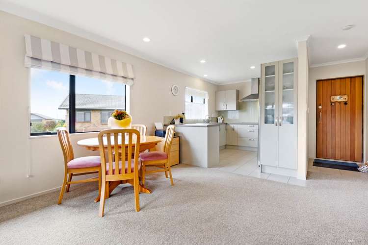 17/1 Piriti Drive Te Atatu Peninsula_3