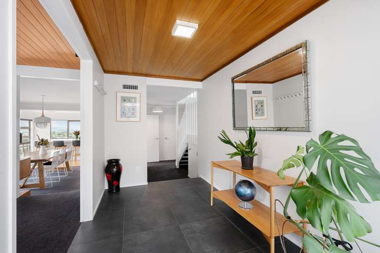 15 Satara Crescent Khandallah_8